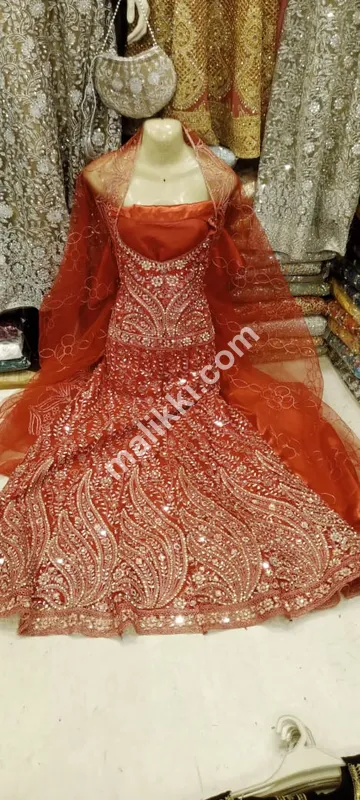 ریڈ فینسی میکسی ڈریس