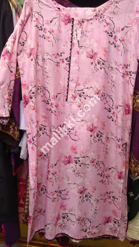 ڈیجیٹل پرنٹ شدہ لان 2 پی سی ایس شلوار قمیض کا لباس