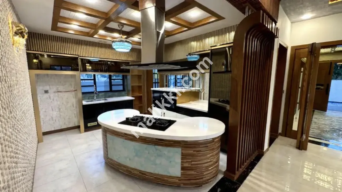 Luxury Redefined: Exclusive 1 Kanal Residence For Sale in Gulberg Residencia, Islamabad