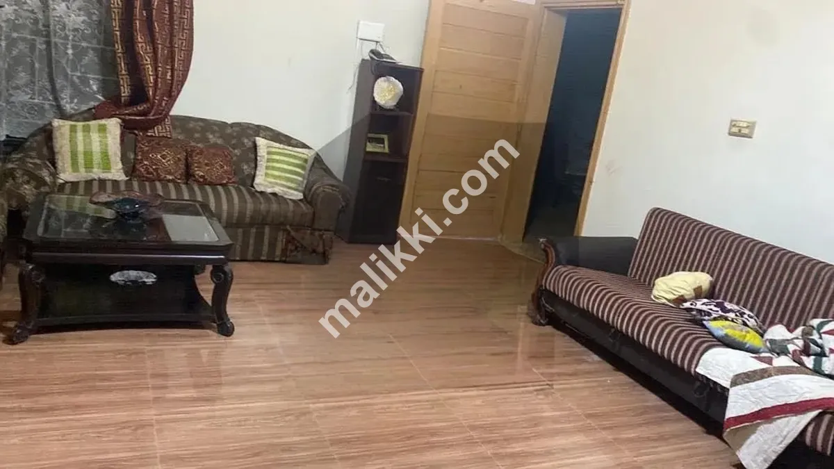 1 Kanal Triple Storey Luxury House for Sale in E-Block, Near to D-Markaz, Gulberg Residencia, Islamabad