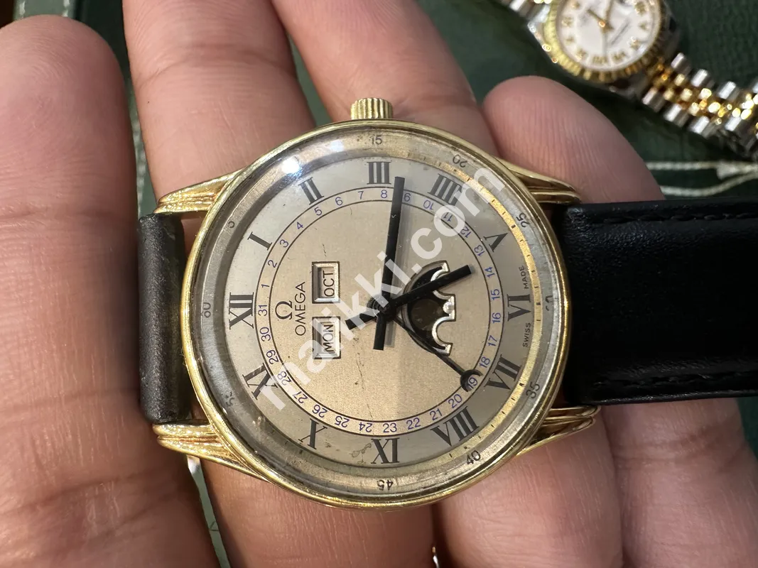 Buying popular Omega models including Seamaster, Speedmaster, Constellation, De Ville and premium collections from all luxury brands.